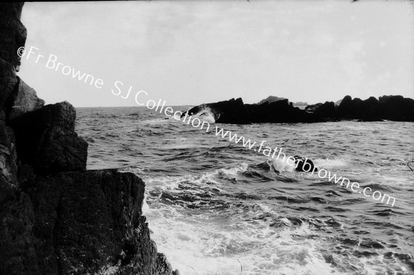 SEA STUDIES IN ISLAY : WAVES 